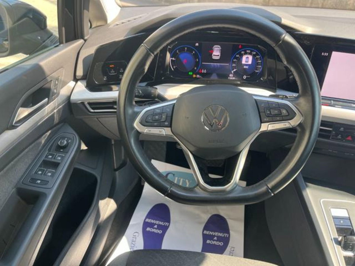 Volkswagen Golf Variant 2.0 TDI SCR DSG Life (11)