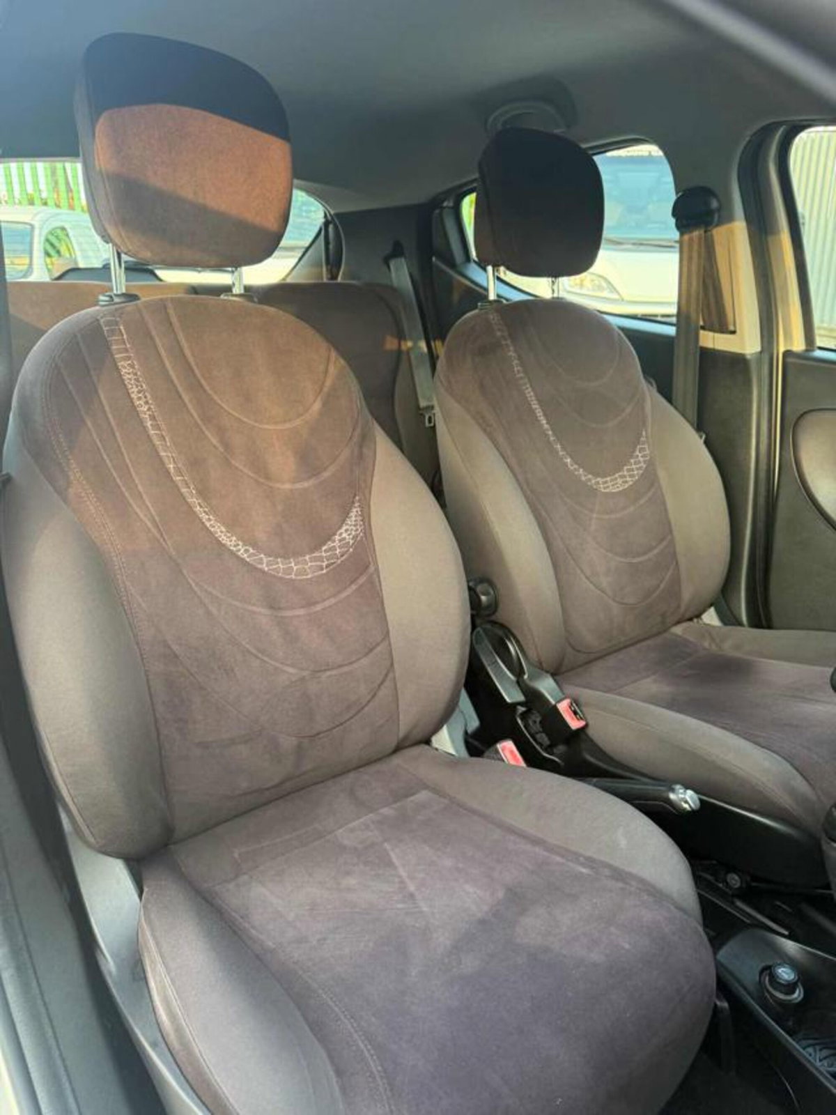 Lancia Ypsilon 1.3 MJT 16V 95 CV 5 porte S&S Gold (10)