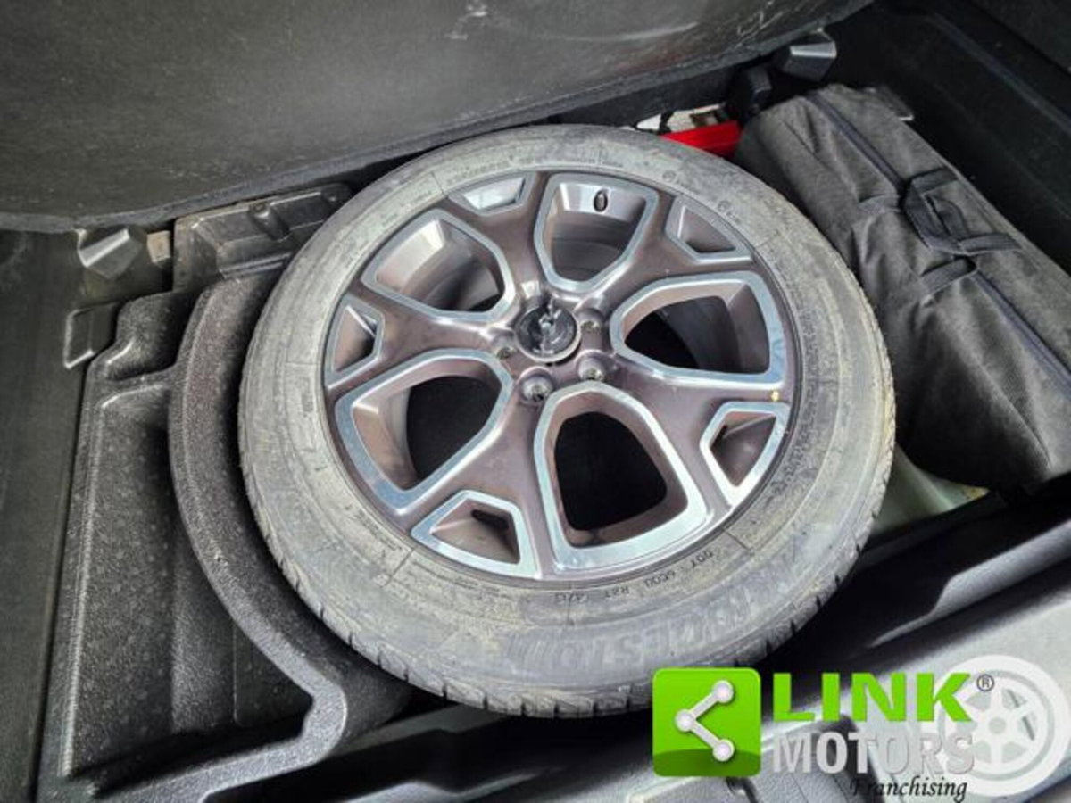 Jeep Renegade 1.4 MultiAir Limited (10)