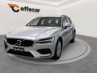 Volvo V60 B4 (d) Geartronic Momentum Business Pro usata
