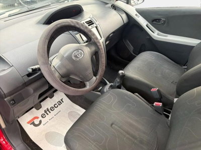 Toyota Yaris 1.0 5 porte (6)
