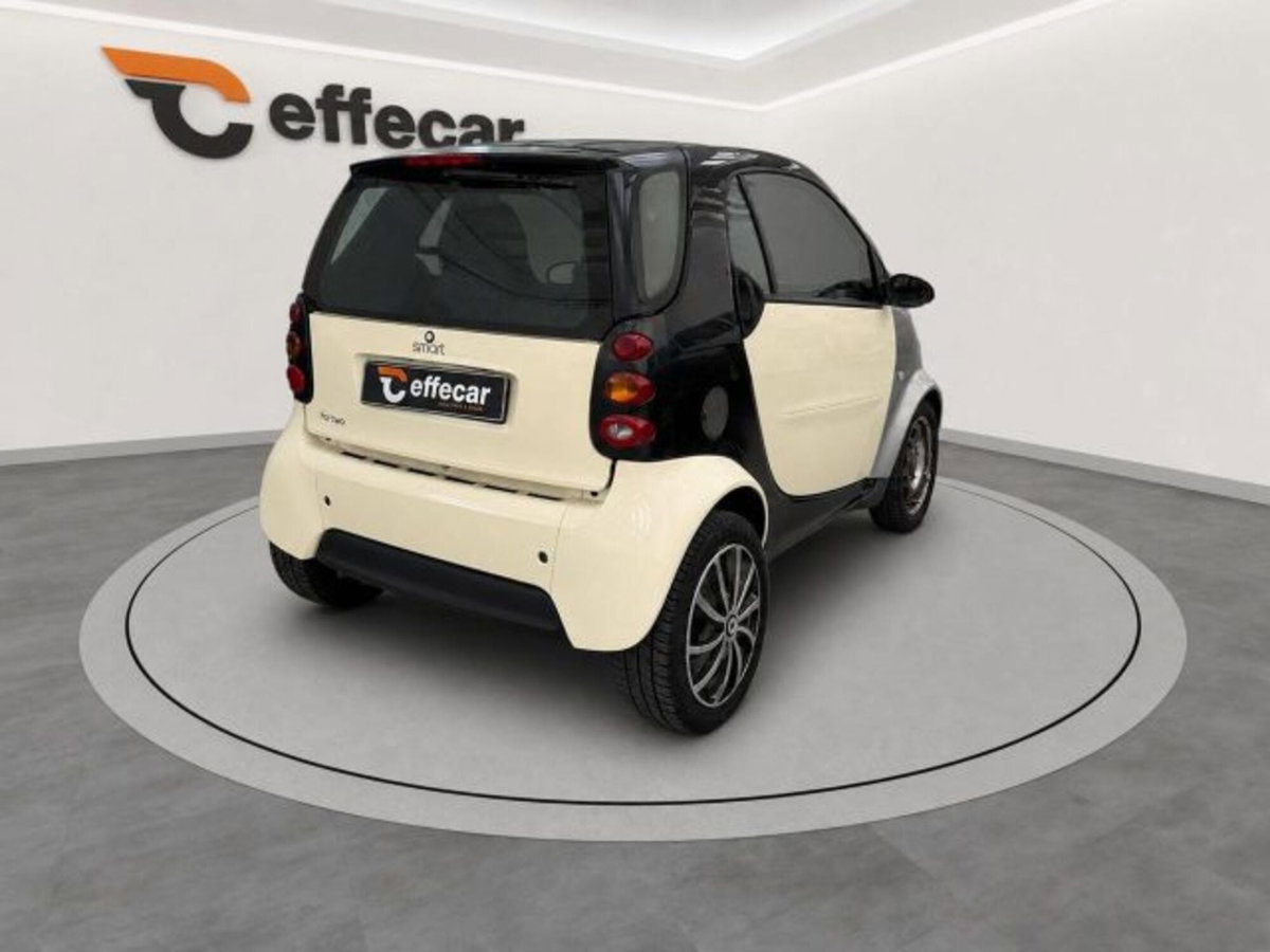 smart Fortwo 700 coupé pure (45 kW) (6)