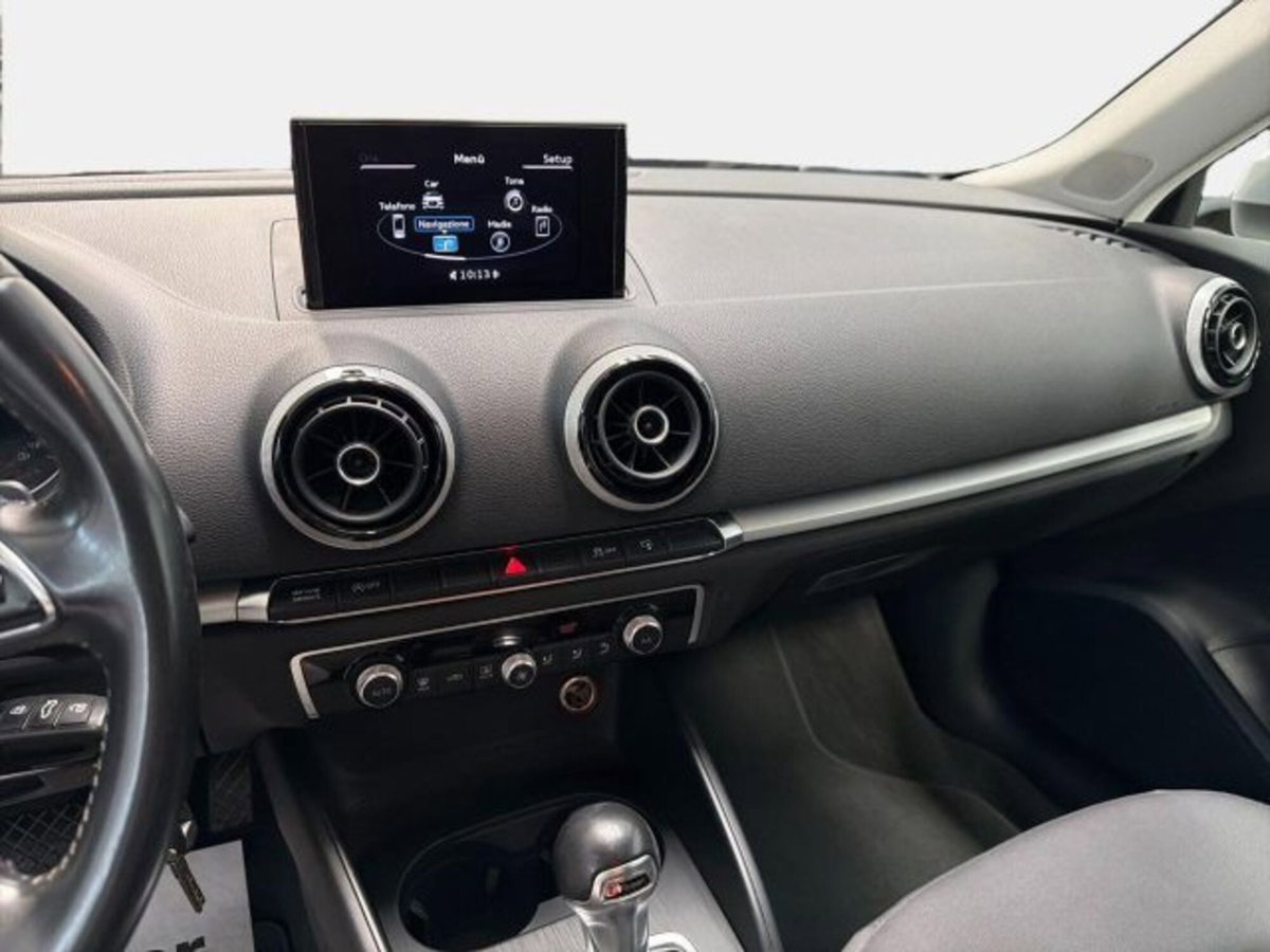 Audi A3 Sportback 1.6 TDI clean diesel S tronic Young (10)
