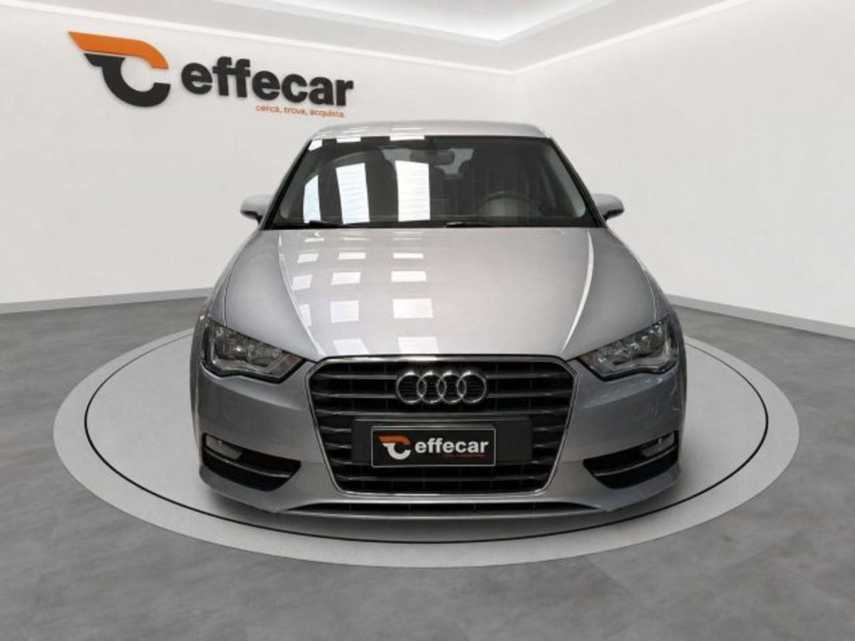 Audi A3 Sportback 1.6 TDI clean diesel S tronic Young (2)