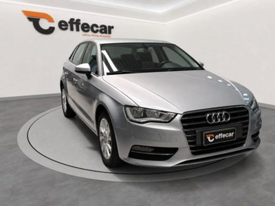 Audi A3 Sportback 1.6 TDI clean diesel S tronic Young (3)