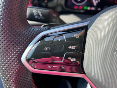 Volkswagen Golf 2.0 TSI GTI DSG (13)