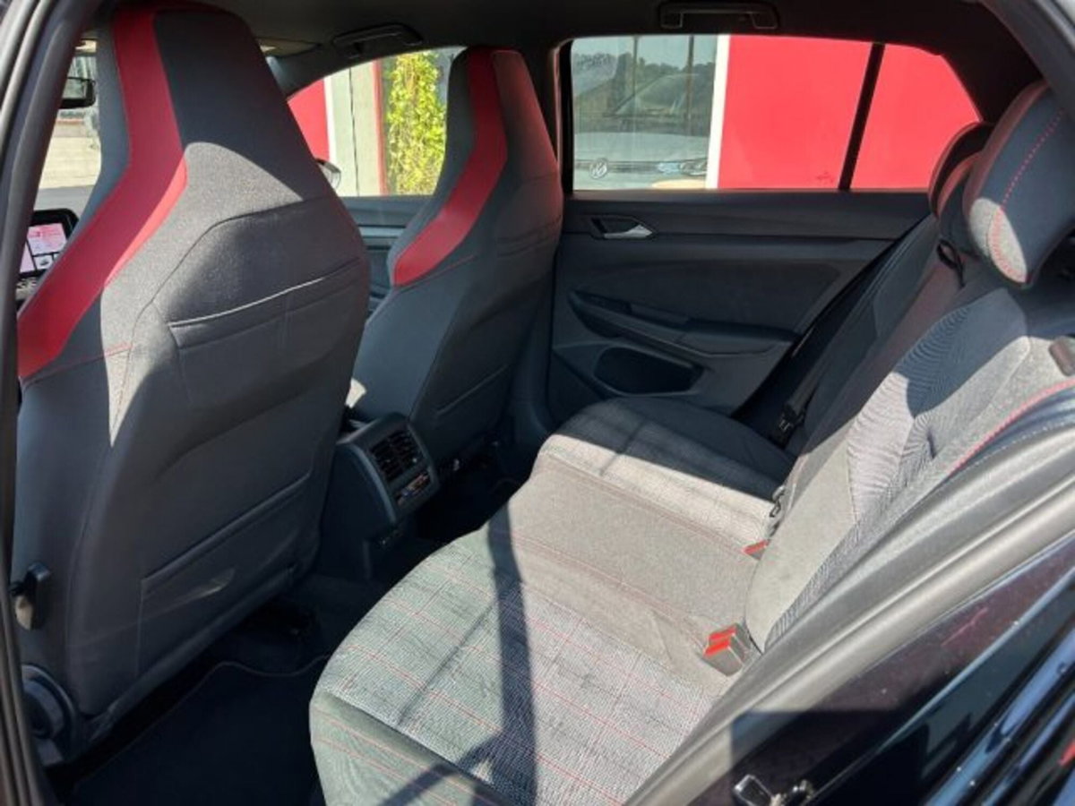 Volkswagen Golf 2.0 TSI GTI DSG (6)