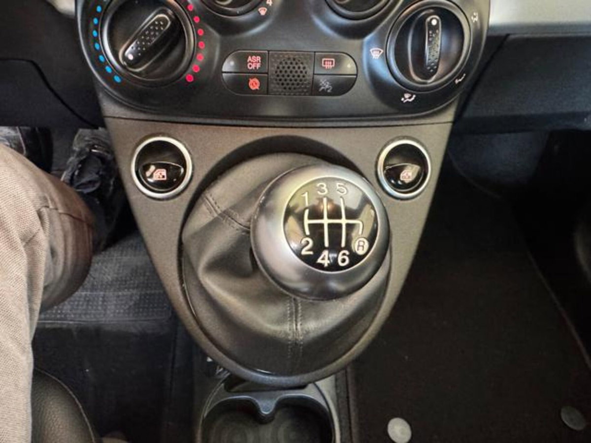 Fiat 500 1.0 Hybrid Connect (14)