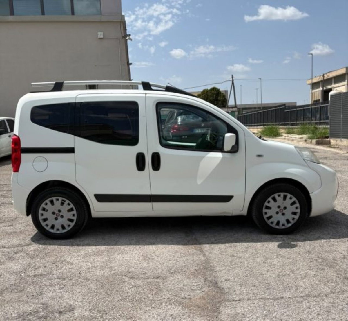Fiat Qubo 1.3 MJT 95 CV Active (2)