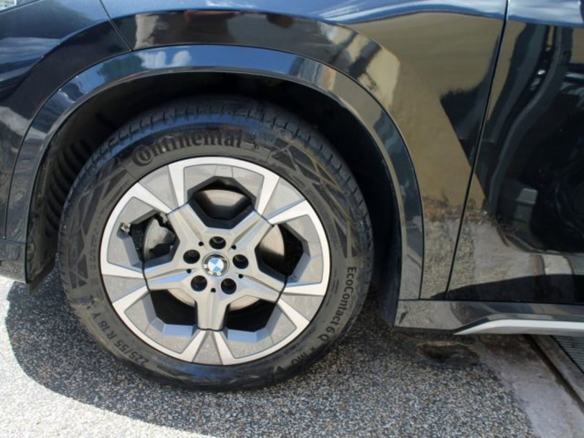 BMW X1 sDrive 18i Edition Essence (16)