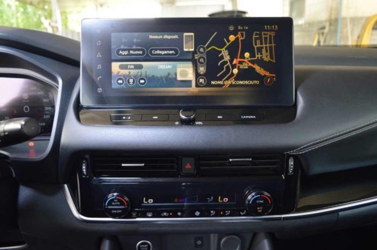 Nissan Qashqai 1.3 mhev N-Connecta 2wd 140cv (12)