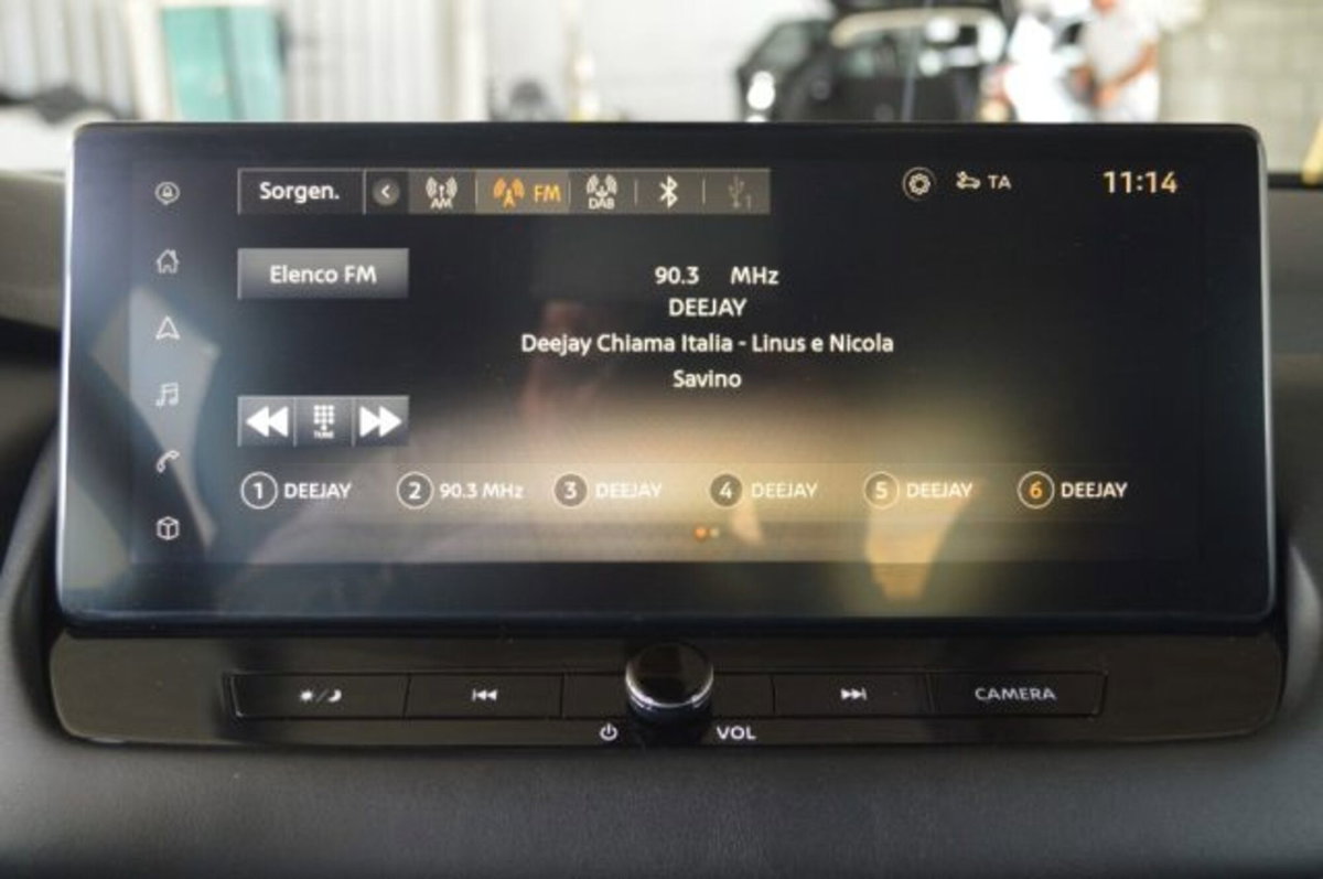 Nissan Qashqai 1.3 mhev N-Connecta 2wd 140cv (13)