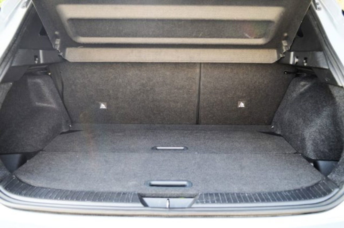 Nissan Qashqai 1.3 mhev N-Connecta 2wd 140cv (17)