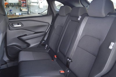 Nissan Qashqai 1.3 mhev N-Connecta 2wd 140cv (9)