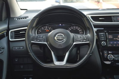 Nissan Qashqai 1.3 DIG-T 140 CV N-Connecta (10)