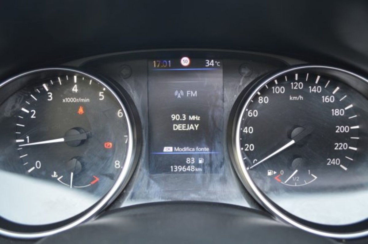 Nissan Qashqai 1.3 DIG-T 140 CV N-Connecta (11)