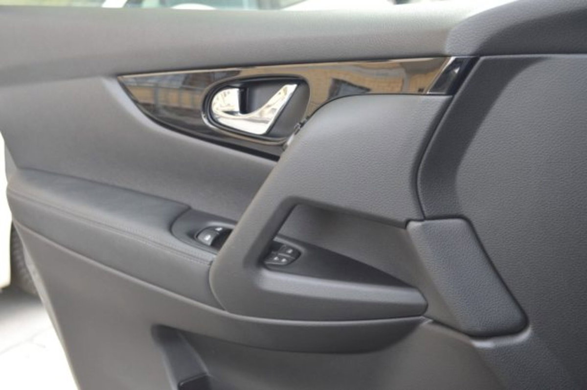 Nissan Qashqai 1.3 DIG-T 140 CV N-Connecta (15)