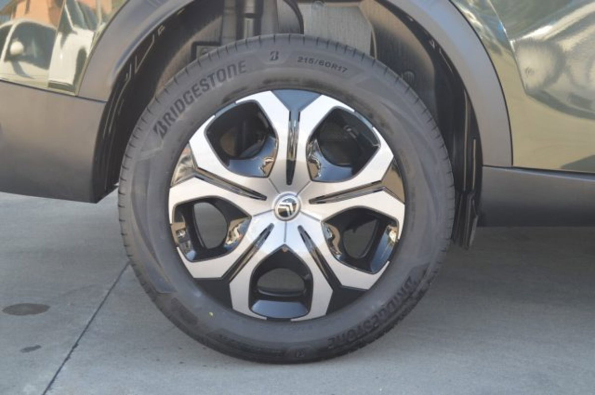 Citroen C3 Aircross 1.2 puretech turbo Plus 100cv (19)
