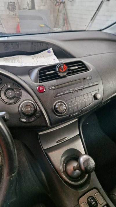 Honda Civic 1.4 i-VTEC 5p. Elegance (7)
