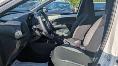 Toyota Aygo X 1.0 Trend 72cv (12)