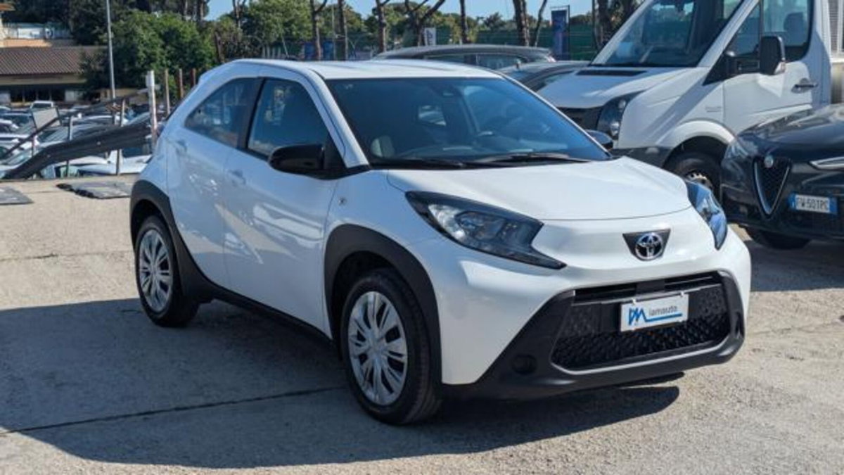 Toyota Aygo X 1.0 Trend 72cv (3)