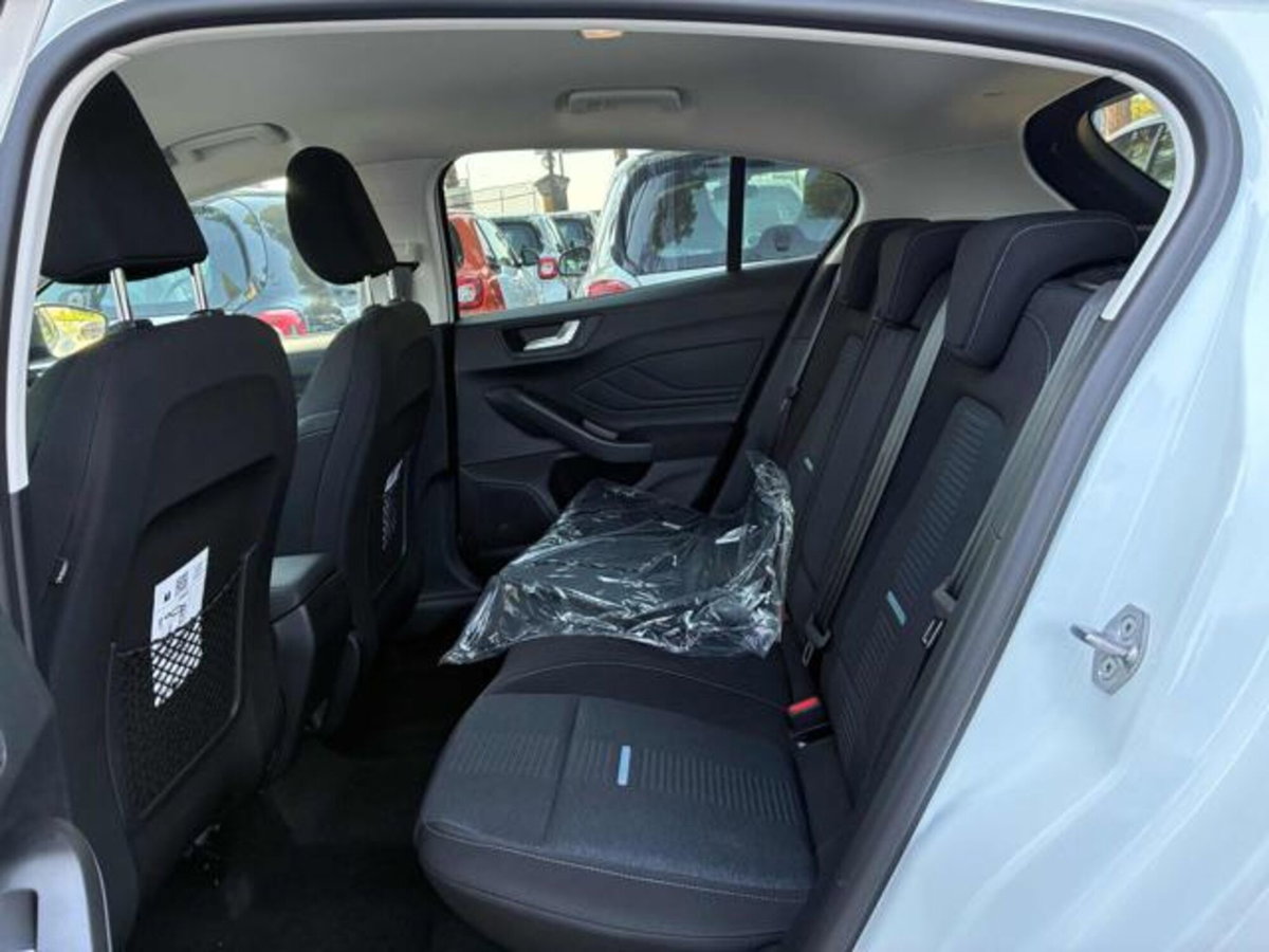 Ford Focus 1.0 EcoBoost Hybrid 125 CV Powershift 5p. Active X (8)