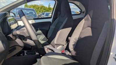 Toyota Aygo X 1.0 Trend 72cv (11)