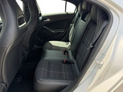 Mercedes-Benz Classe A 180 d Automatic Sport (9)