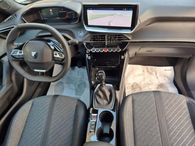 Peugeot 2008 PureTech 100 S&S Allure (13)
