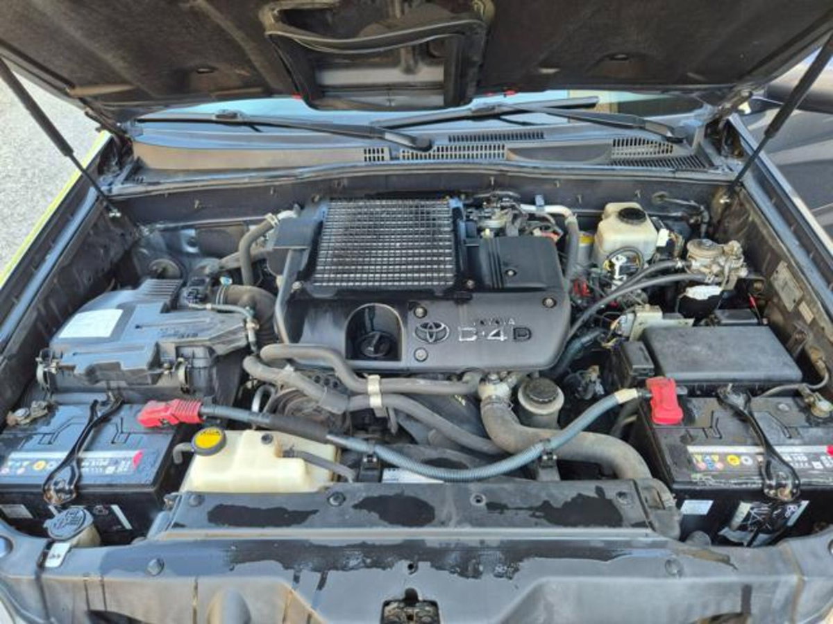 Toyota Land Cruiser D-4D 16V cat 5 porte Sol (16)