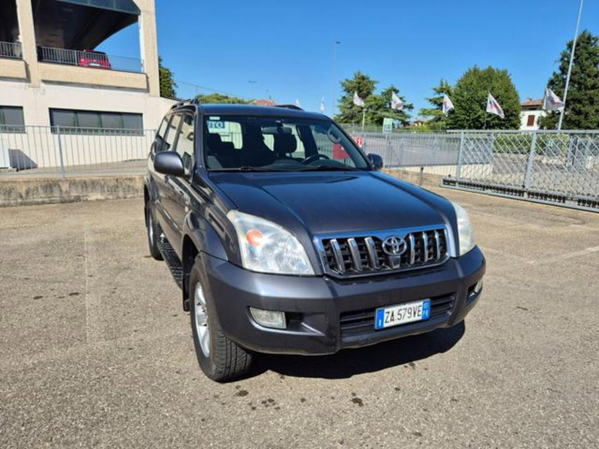 Toyota Land Cruiser D-4D 16V cat 5 porte Sol (4)