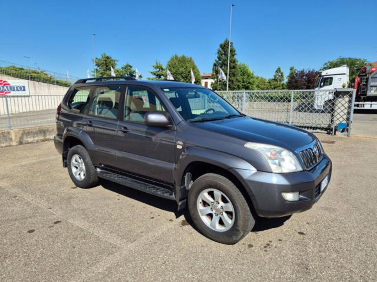 Toyota Land Cruiser D-4D 16V cat 5 porte Sol (5)
