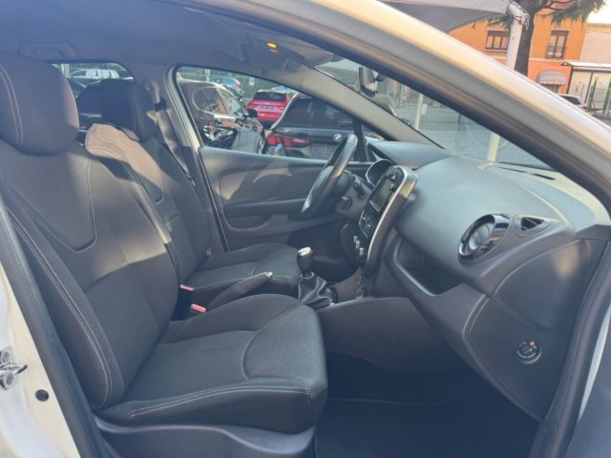 Renault Clio TCe 12V 75 CV 5 porte Generation (17)