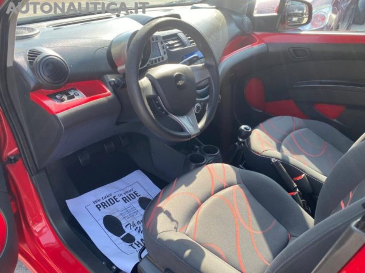 Chevrolet Spark 1.2 LT (7)