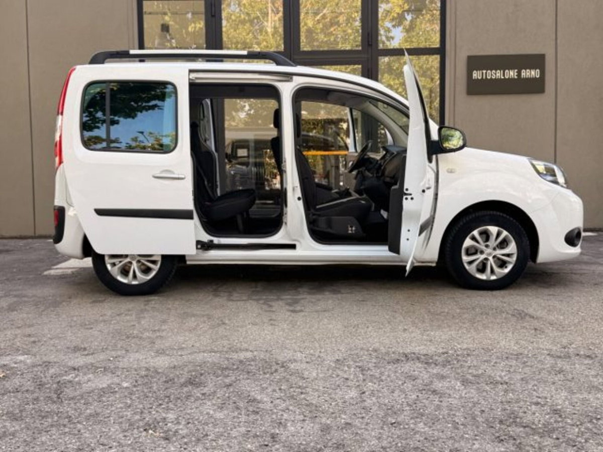 Renault Kangoo 1.5 dCi 90CV 5 porte Stop & Start Life (9)
