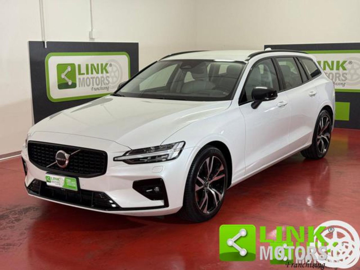 Volvo V60 B4 automatico Ultimate Dark