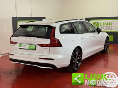 Volvo V60 B4 automatico Ultimate Dark (5)