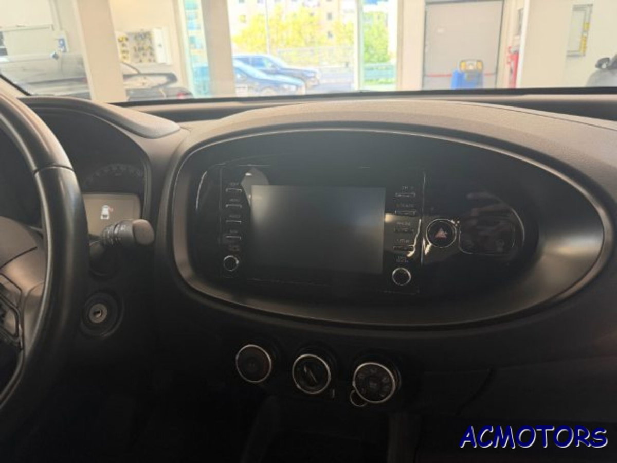 Toyota Aygo X 1.0 VVT-i 72 CV 5p. Undercover S-CVT (13)