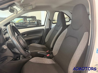 Toyota Aygo X 1.0 VVT-i 72 CV 5p. Undercover S-CVT (8)