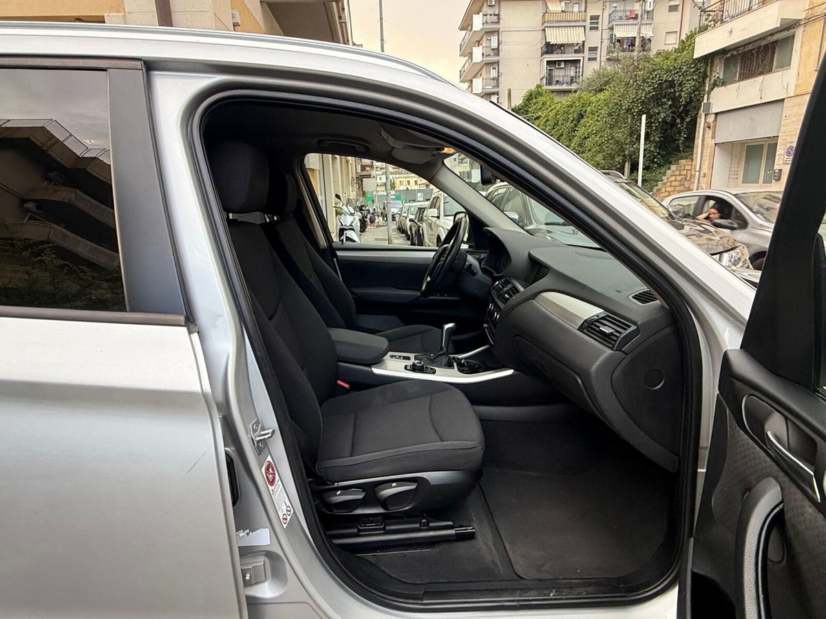BMW X3 sDrive18d Futura (11)
