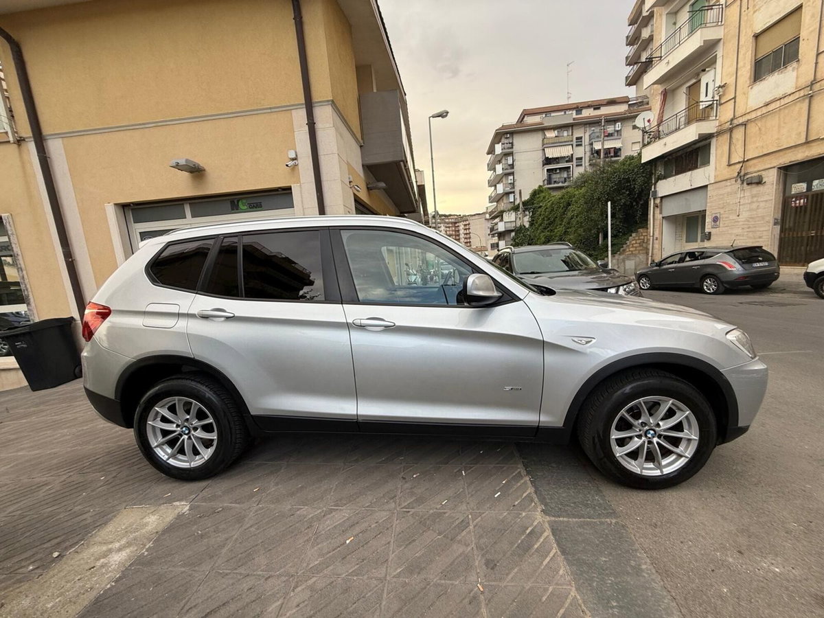 BMW X3 sDrive18d Futura (14)