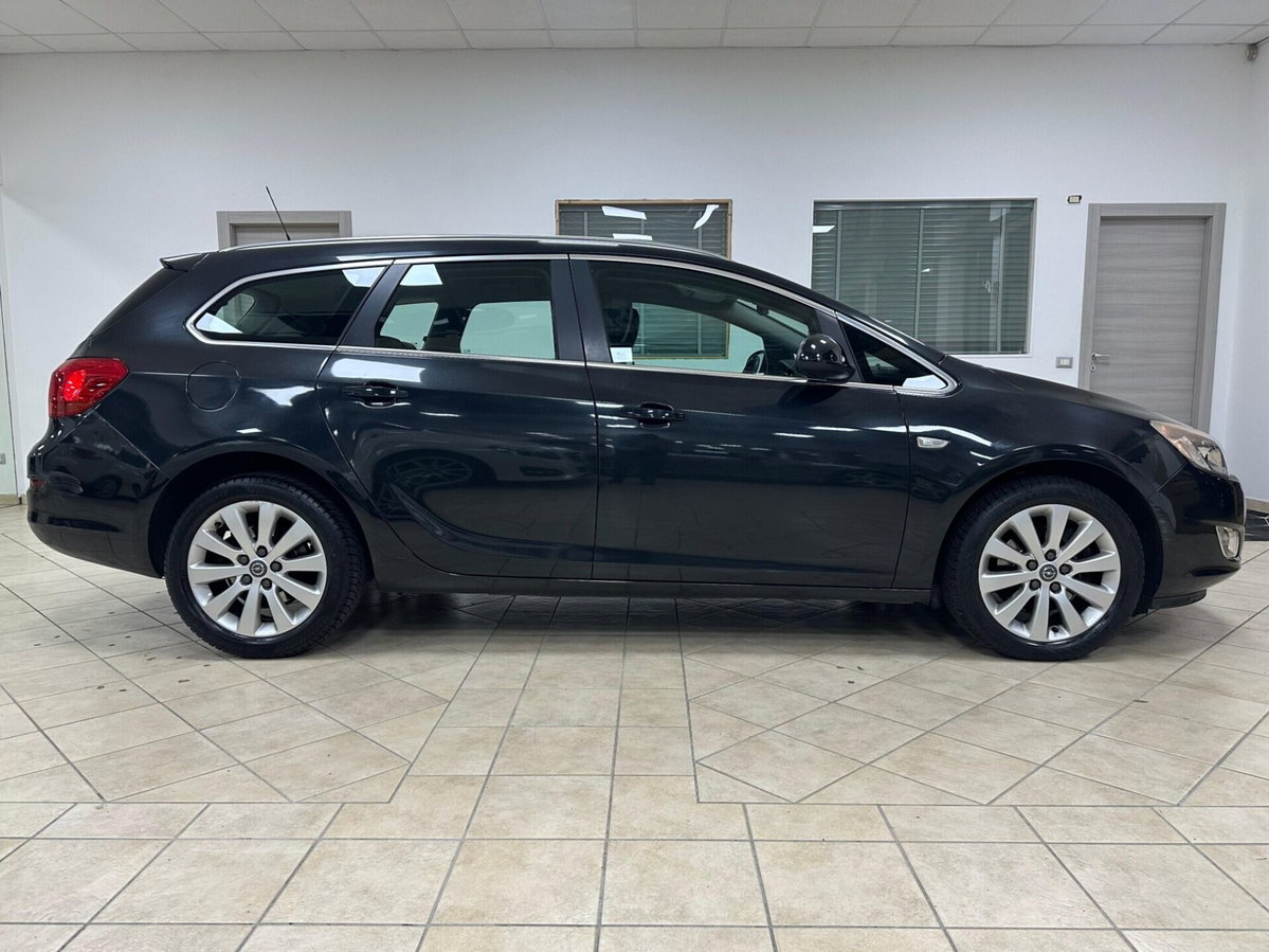 Opel Astra Station Wagon 1.7 CDTI 110CV Sports Cosmo (4)