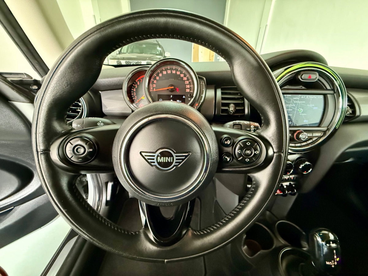 MINI Mini 1.5 Cooper Baker Street (14)