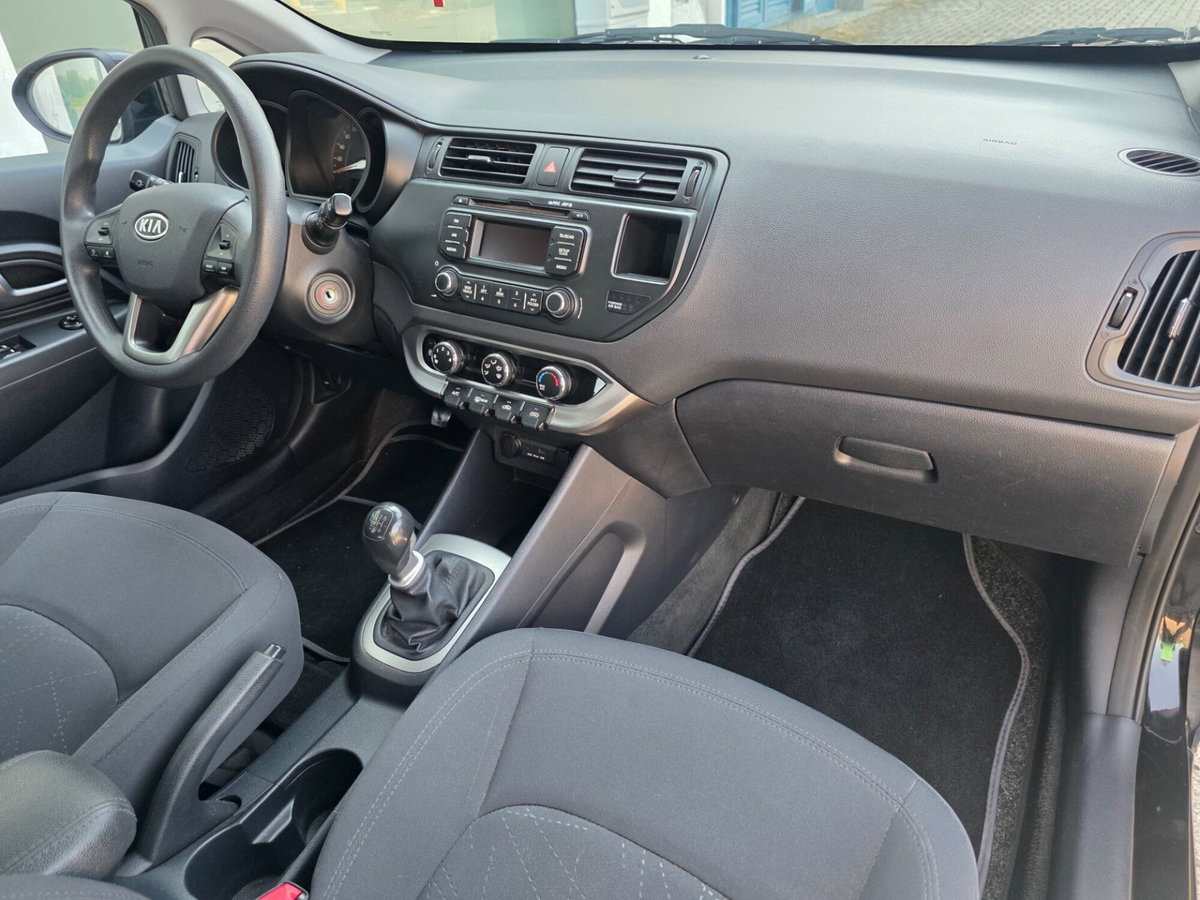 Kia Rio 1.1 CRDi 5p. Active (11)
