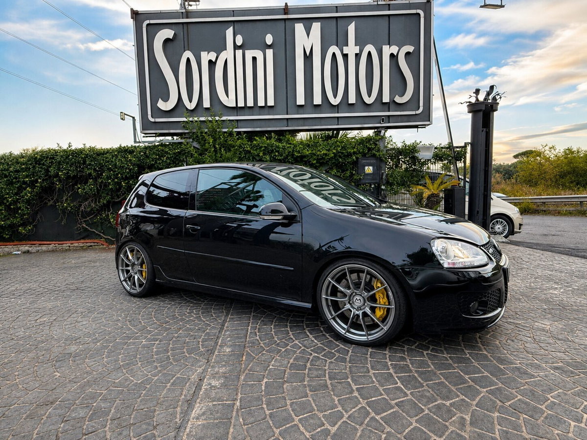 Volkswagen Golf 2.0 16V TFSI 3p. DSG GTI Edition 30 (10)