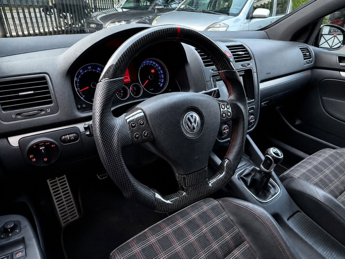Volkswagen Golf 2.0 16V TFSI 3p. DSG GTI Edition 30 (12)