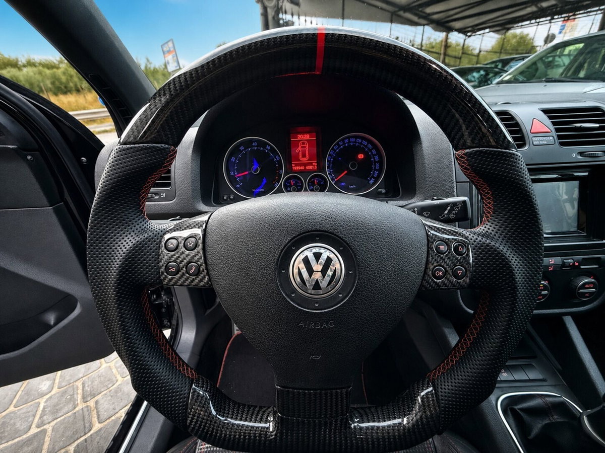 Volkswagen Golf 2.0 16V TFSI 3p. DSG GTI Edition 30 (19)