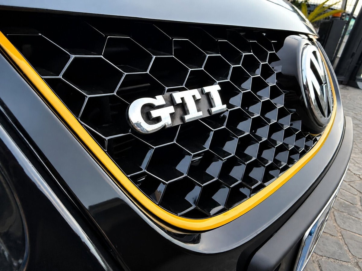 Volkswagen Golf 2.0 16V TFSI 3p. DSG GTI Edition 30 (3)