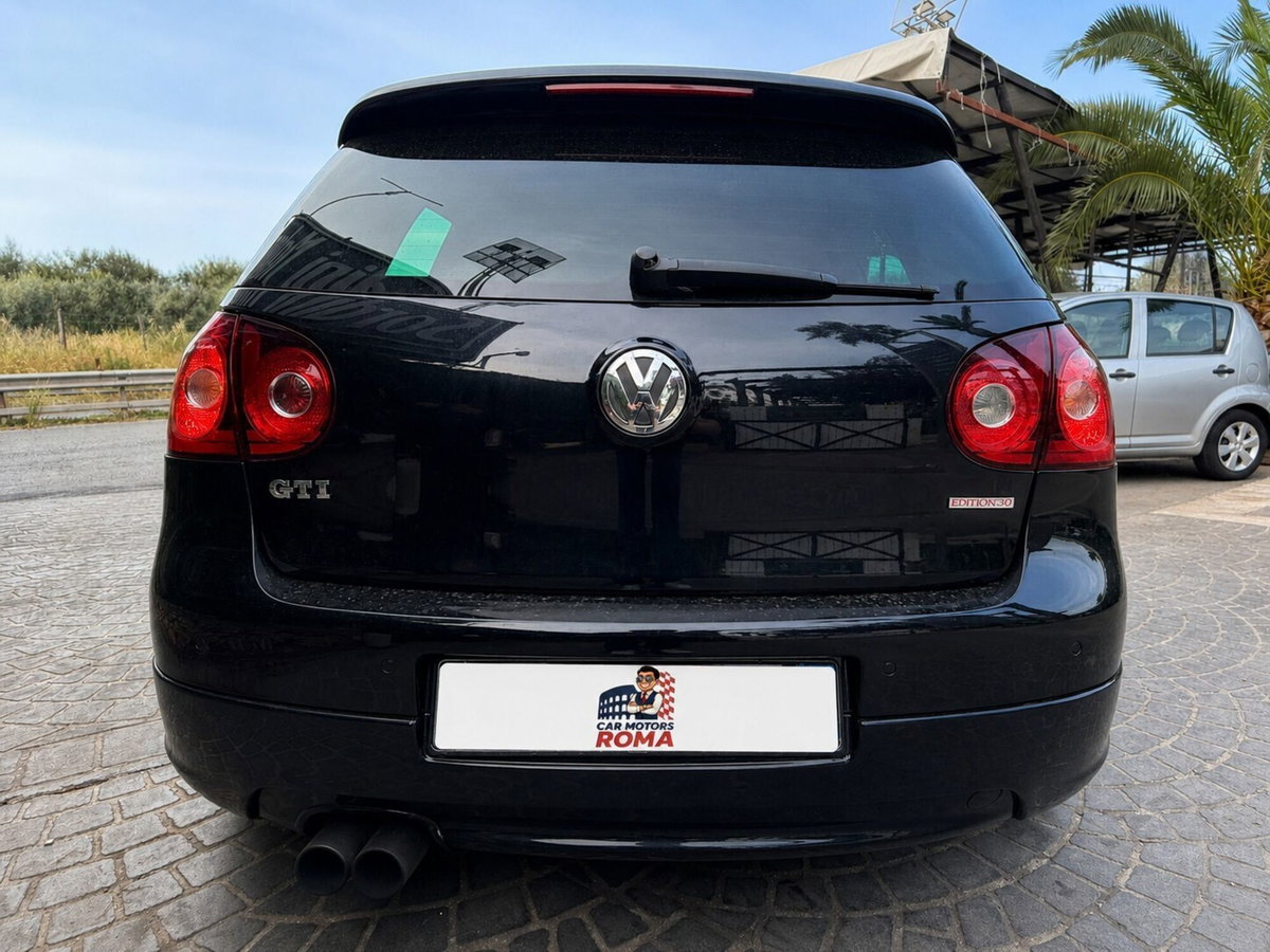 Volkswagen Golf 2.0 16V TFSI 3p. DSG GTI Edition 30 (8)