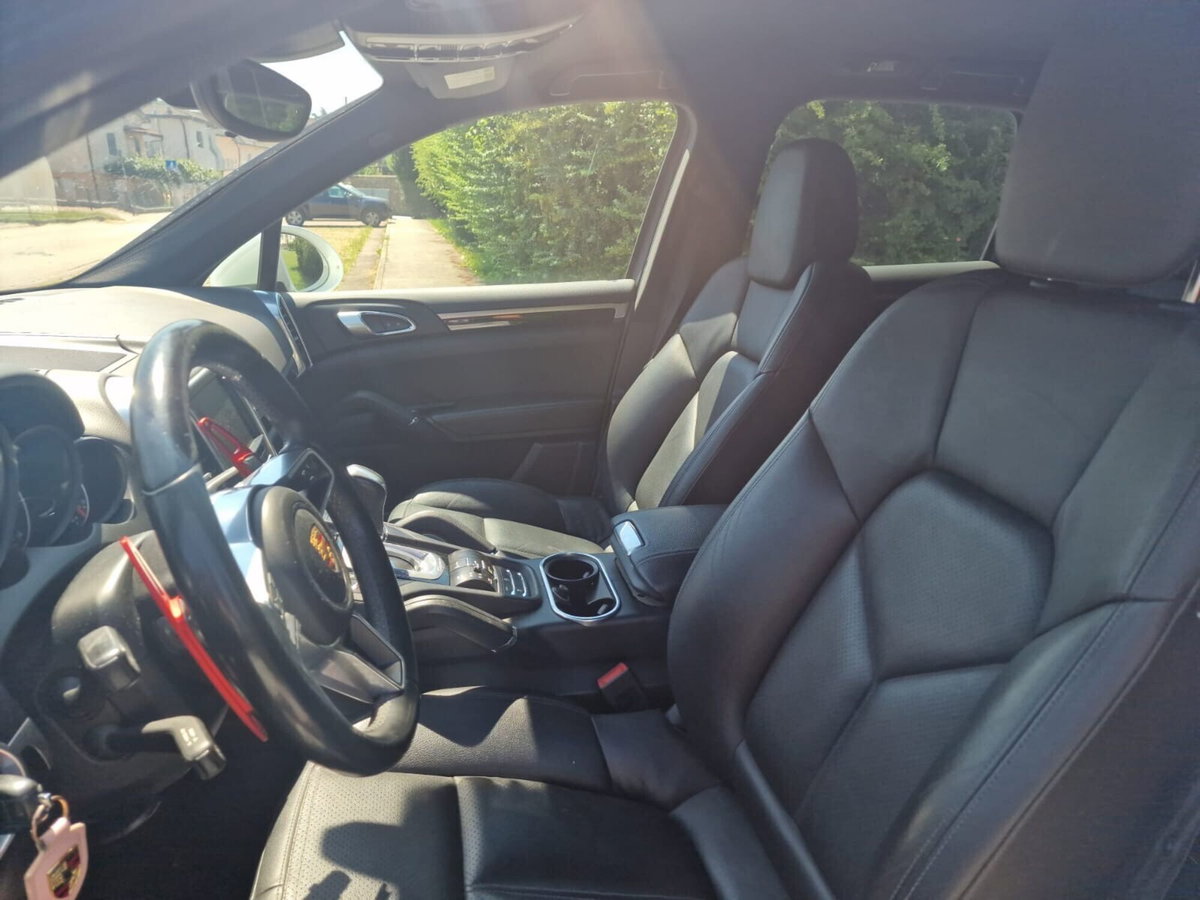 Porsche Cayenne 3.0 Diesel (12)